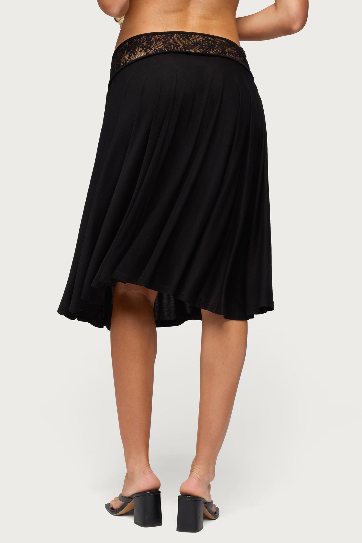 Winonah Crochet Waist Midi Skirt
